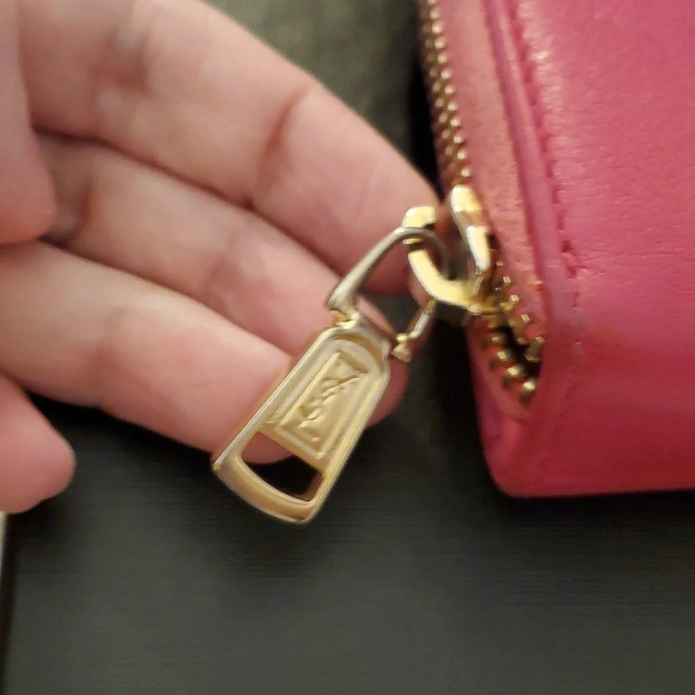 Yves Saint Laurent wallet - Picture 3 of 12